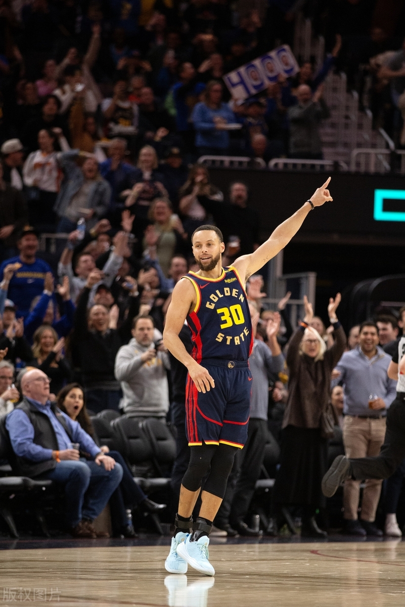 太狠了！库里连续三场比赛得分超过夺冠窗口期金州勇士篮板制胜，波士顿凯尔特人豪取连胜备战CBA常规赛的简单介绍爱游戏app