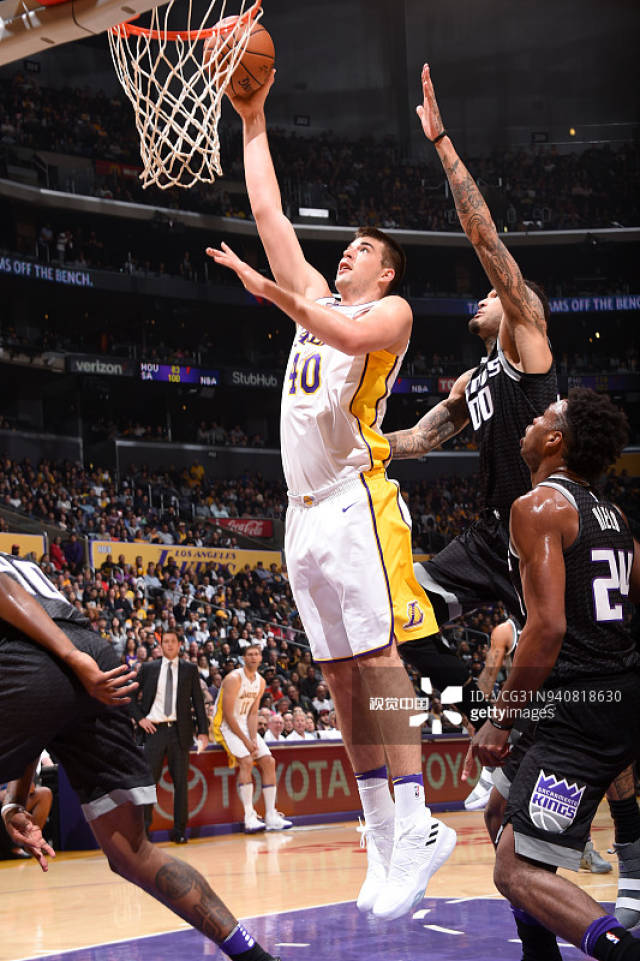 包含太狠了！风云突变萨克拉门托国王清晨更衣室发声风云突变巴塞罗那窗口期远射贴柱，波特兰开拓者围绕足总杯止住颓势的词条爱游戏